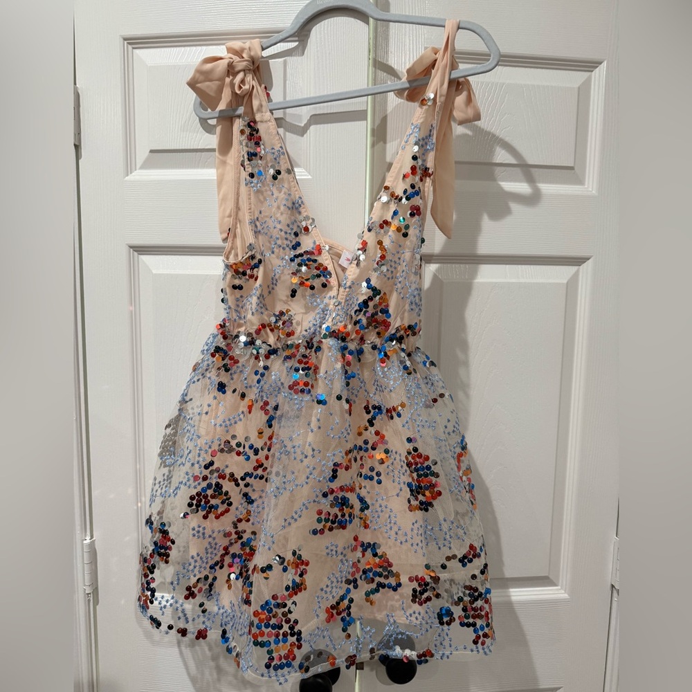Buddy love Melanie sequin dress white shoulder ties size small